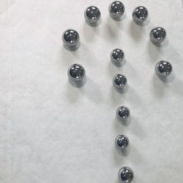 las bolas de acero inoxidables HRc20-39 de 8m m forjaron la bola para el transporte de pulido